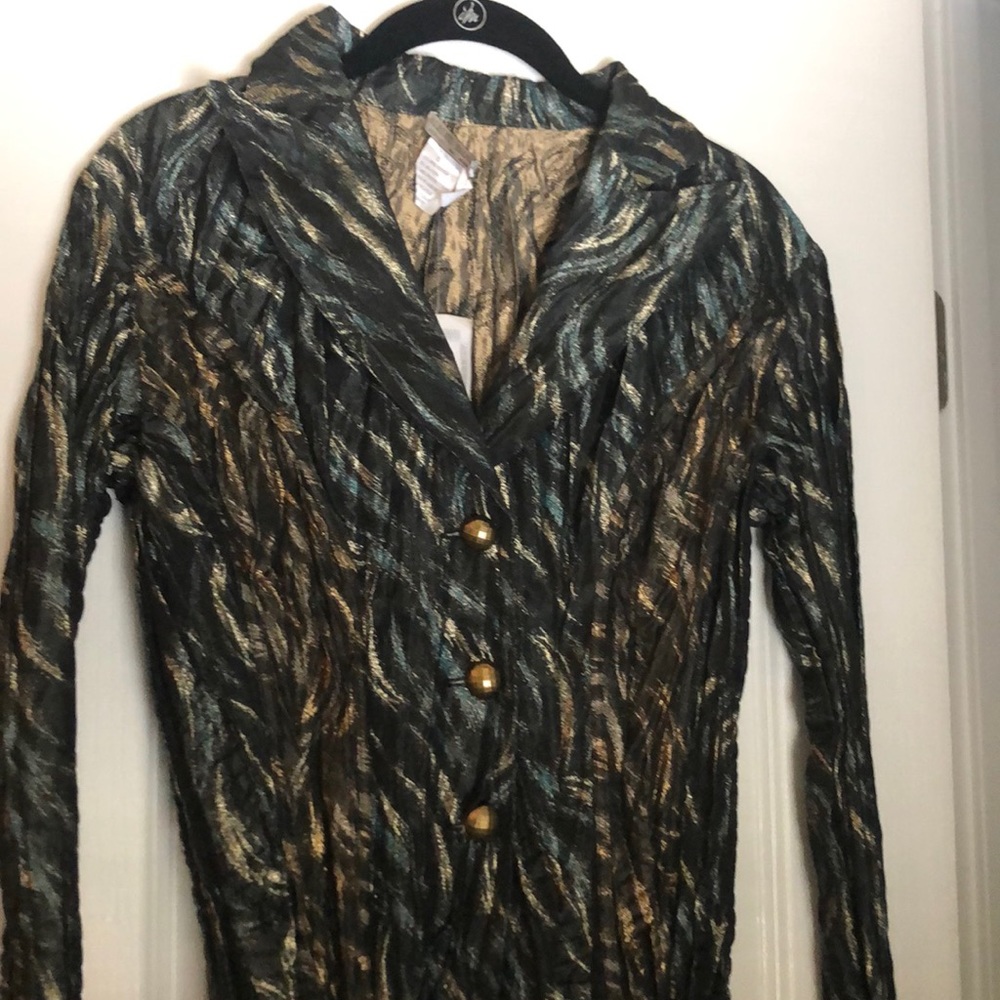 Beautiful short waisted jacket